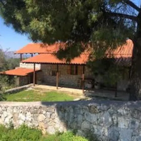 Chalé On A Beachy Village! Vlachia